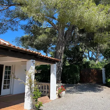 Villa Les Roches *